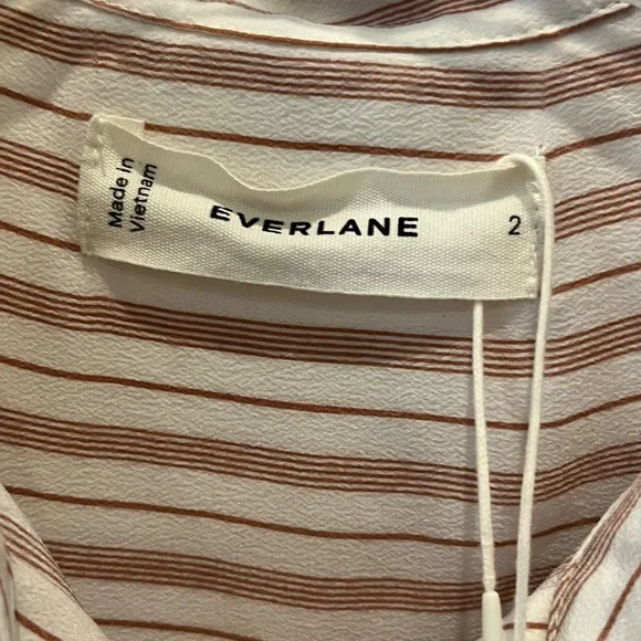 Everlane White and Red Striped Shirt - Picture 2 of 6